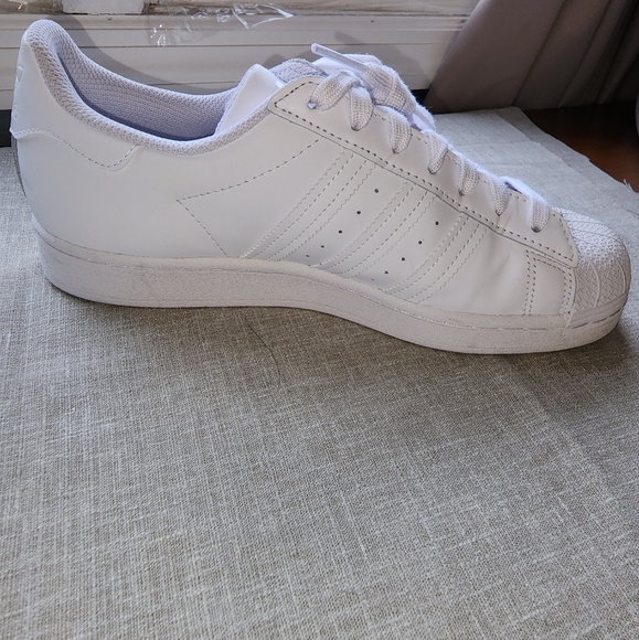 Women's Adidas Superstar Shoes - Picture 14 of 16